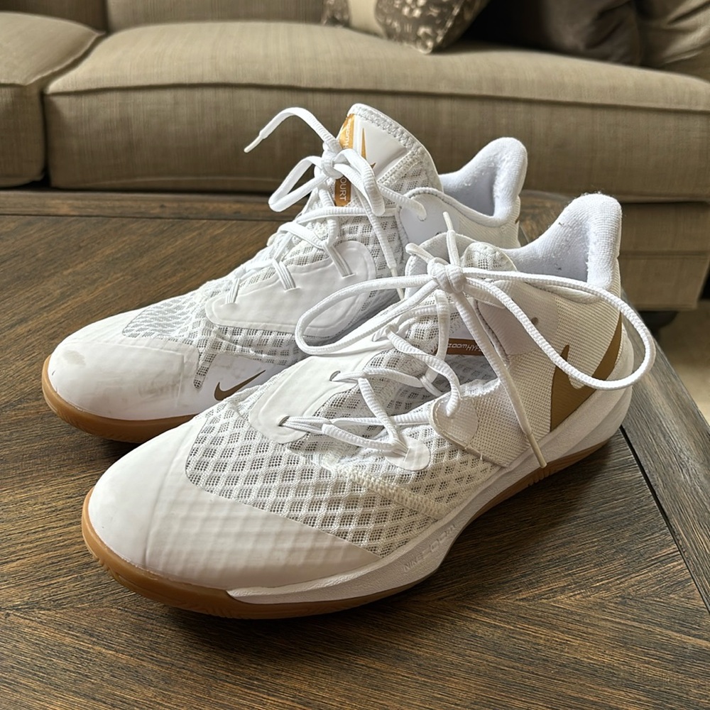 Nike Volleyball Shoes, lightly worn. M 10.5/W and 12